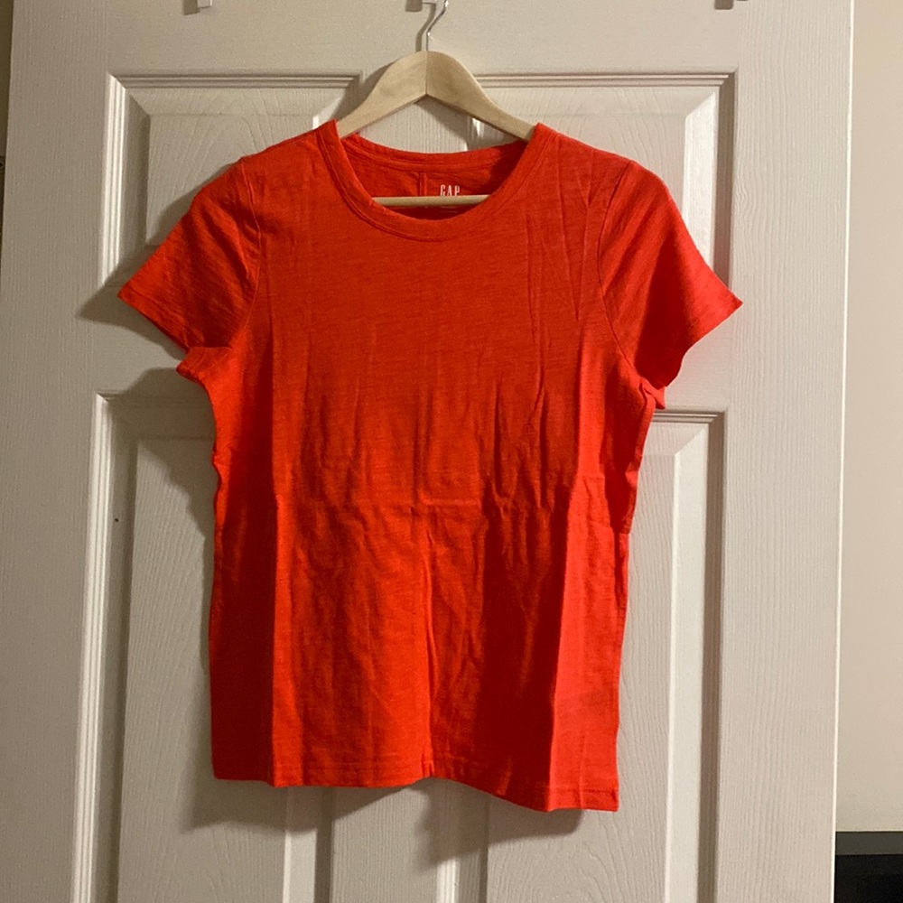 NWT! GAP Forever Soft T